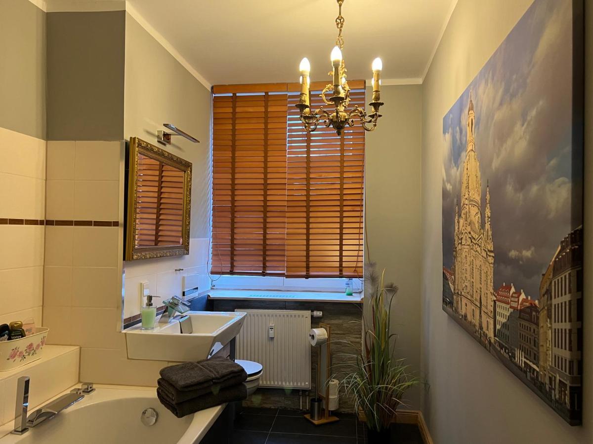 Sweet Home Inside Dresden Apartment Two Екстериор снимка